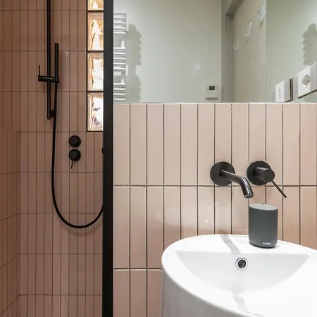 Apartamento Porta Venezia - Nuovo Monolocale Di Design Milão